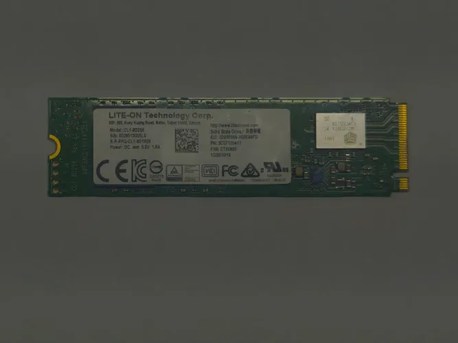 SSD M.2 NVMe 256GB  -  18h de Uso