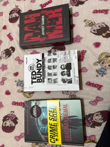 Kit com 3 livros da dark Side 