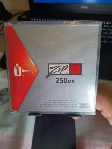 Zip disc