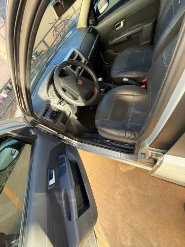 Fiat Palio ELX 1.0 Fire/30 Anos F. Flex 8V 4P 2010