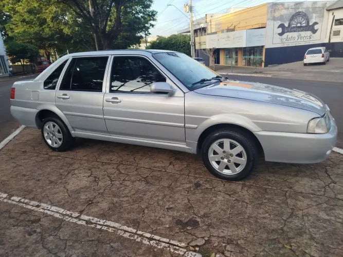 Volkswagen Santana Comfortline 1.8 MI 8V 4P 2006