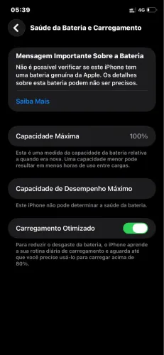 iPhone 11 com mancha na tela e bateria 100% não genuína.