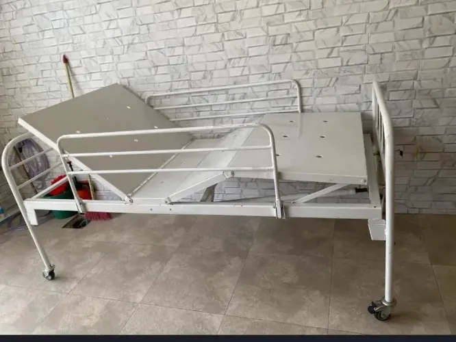 Cama hospitalar 