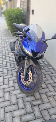 Yamaha R15 2025