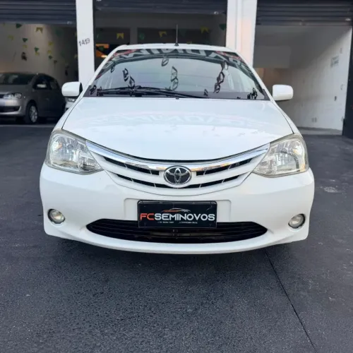 Toyota Etios XLS Sedan 1.5 Flex 16V 4P Mec. 2013