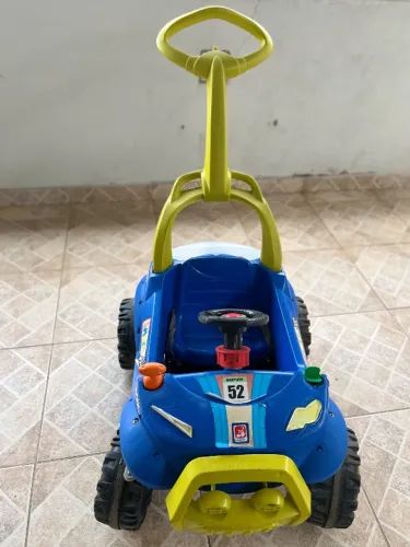 Carro Bandeirante c/ pedal e hastes