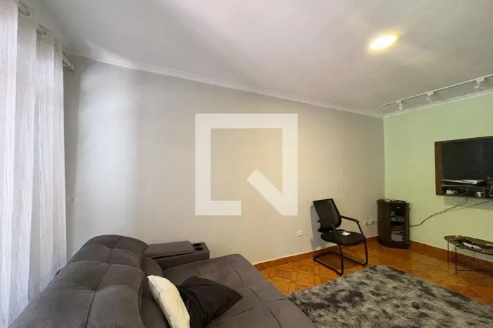 Casa à Venda - Jardim Marisa, 4 Quartos, 200 m2