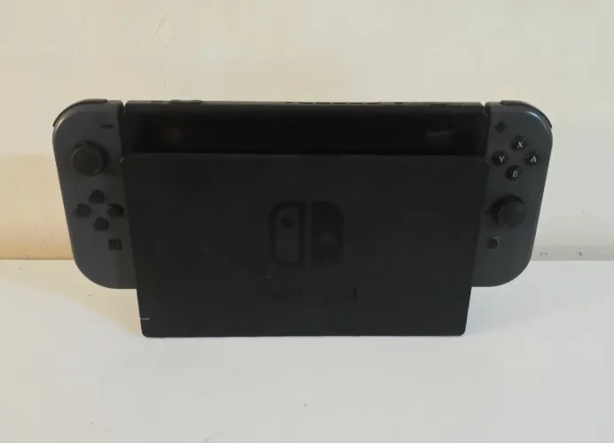 Nintendo Switch V1 Original + 2 Joy-Con + Dock + Fonte - Excelente Estado