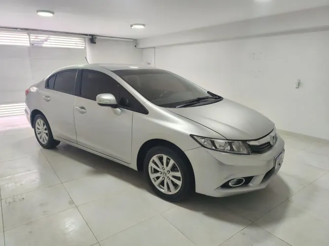 Honda Civic Sedan LXR 2.0 Flexone 16V Aut. 4P 2014