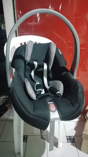 Vendo cadeira Bebê conforto