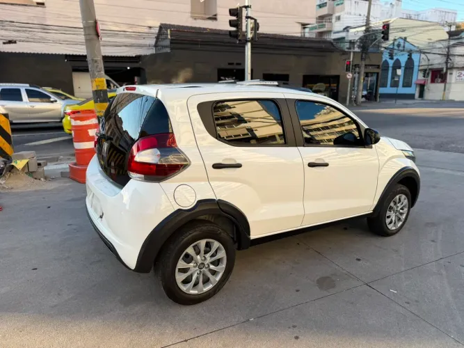 Fiat Mobi Like 1.0 Fire Flex 5P. 2024