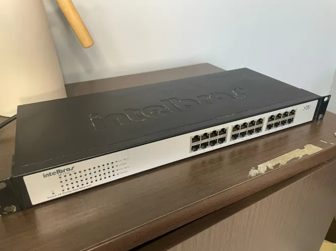 Switch Intelbras SF 2400 QR 24 Portas - Funcionando