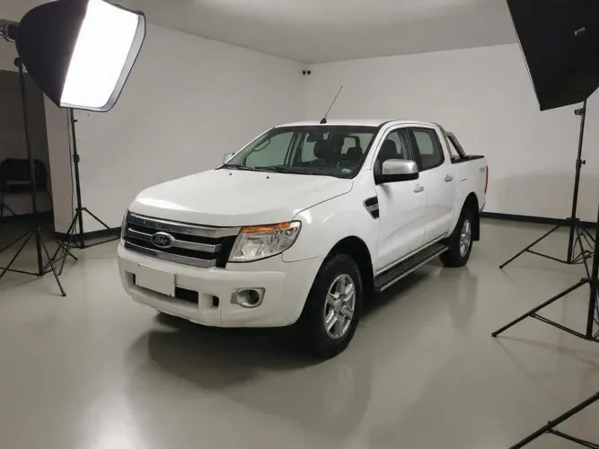 Ford Ranger XLT 3.2 20V 4X4 CD Diesel Aut. 2014