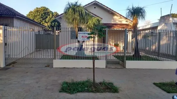 Casa para alugar no bairro Zona 02 - Maringá/PR