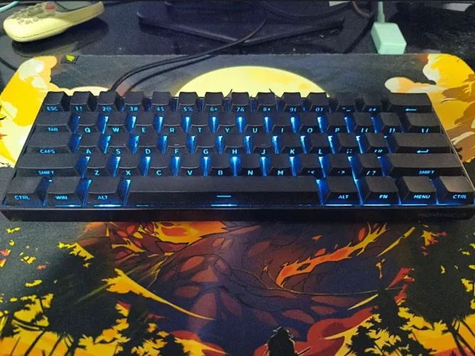 Teclado magnético akko Fun 60 pro