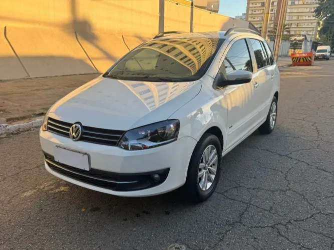 Volkswagen Spacefox 1.6/ 1.6 Trend Total Flex 8V 5P 2013