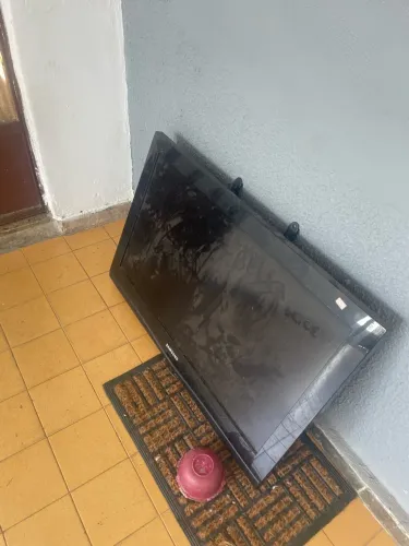 Tv com tela quebrada