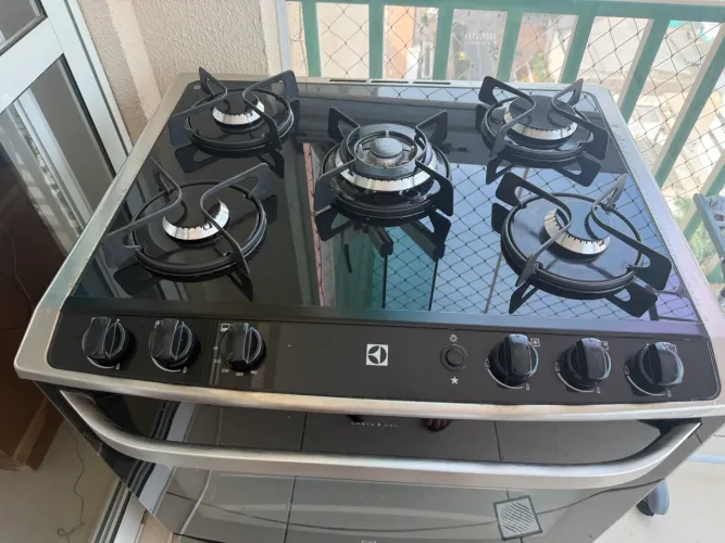 Fogão Electrolux 5 bocas seminovo