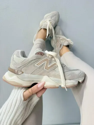 Tênis New Balance 9060 Couro Rose Felpudo Feminino