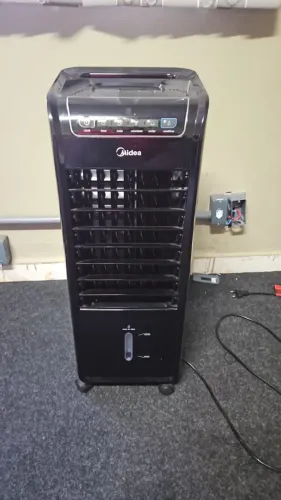 Climatizador De Ar Akap 2 Midea Cor Preto