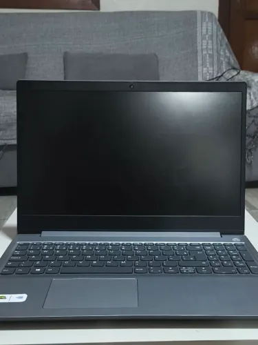 Ideapad 3i 4Gb de ram e 128Gb de armazenamento (usado)