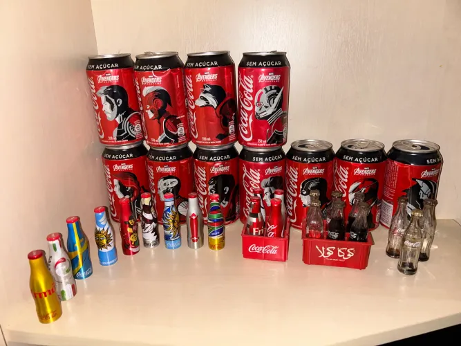 Coleção Coca Cola ( Vingadores + Copa do Mundo 2014 + miniatura)