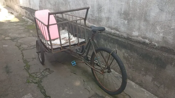 Triciclo com exo de mola