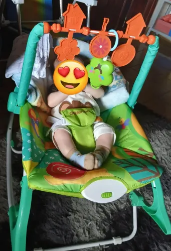 Vende-se cadeirinha de bebê