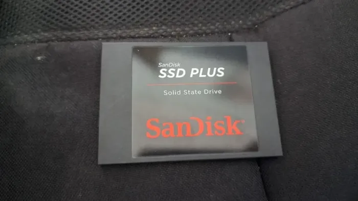 SSD Sandisk 240GB
