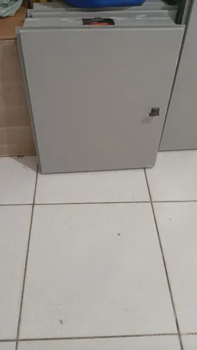 Vendo quadro elétrico de sob por de 24 circuitos