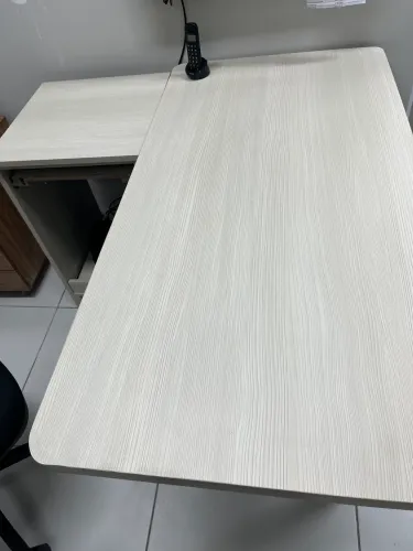 Mesa para escritório e aparador cpu