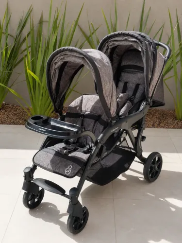 Carrinho de bebê duplo Galzerano