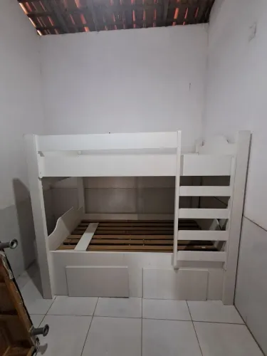 Vendo Beliche 100% MDF Com dois Colchões Ortobom 