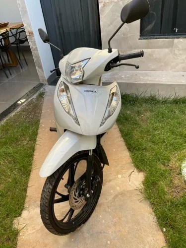 Vendo moto Biz 2025/2026 nova *
