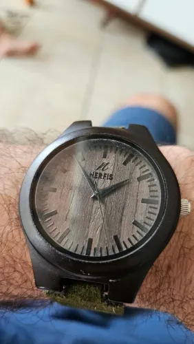 Relogio em madeira Nerfis