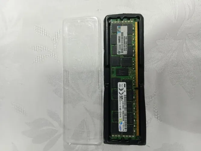 Memória RAM Servidor Samsung 16GB DDR3L 1333MHz Registered ECC DIMM (PC3L-10600R)