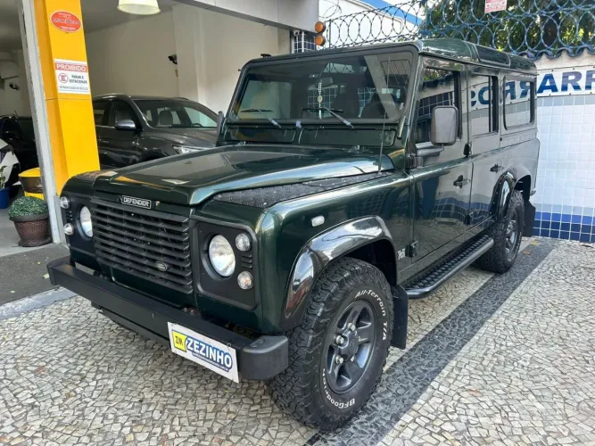 Land Rover Defender Defe. 110 X-dy HSE P400e Aut. (hib.) 2004