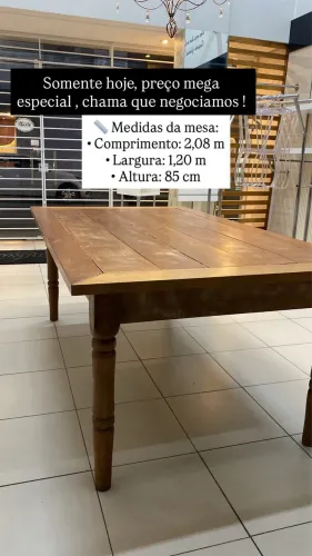 Vendo mesa - madeira maciça