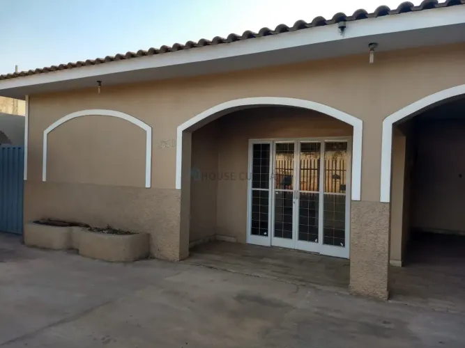 Casa a venda em Várzea Grande