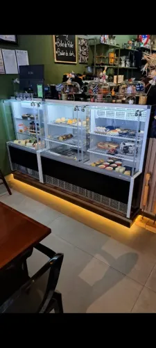 AL - VITRINE COMPLETA GELOPAR REFRIGERADA + SECA - 2.10MT