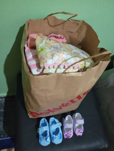 Lote de roupa infantil feminina