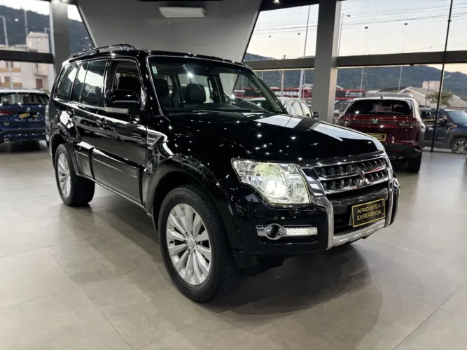 Mitsubishi Pajero HPE Full 3.8 V6 250cv 5P Aut. 2015