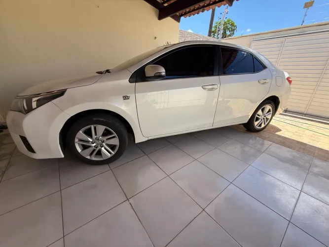Toyota Corolla GLI 1.8 Flex 16V Aut. 2016