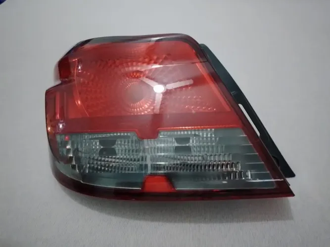 Lanterna traseira esquerda Onix 2016 Original Chevrolet