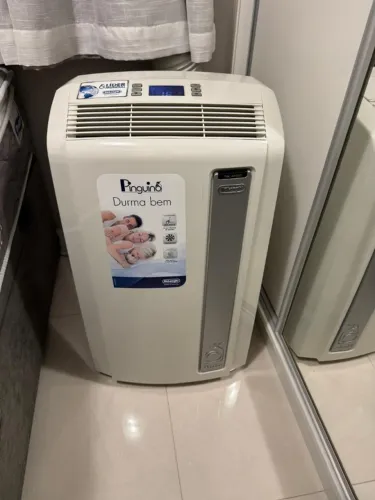 AR-CONDICIONADO PORTÁTIL DELONGHI PINGUINO AN120 - 12.000 BTUs (usado) 