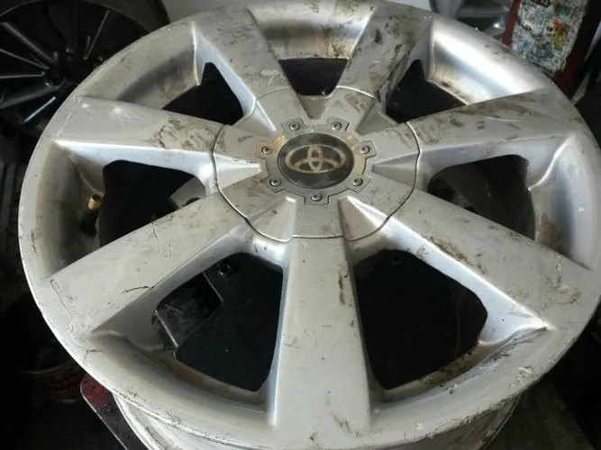 Roda aro 15 Palito Prata GM Zafira multi furo jogo usado