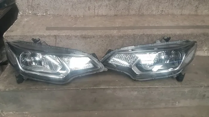 Farol Honda Fit 2014 ate 2017