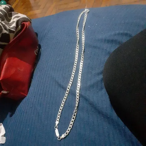 Cordão de prata 220 Reais.