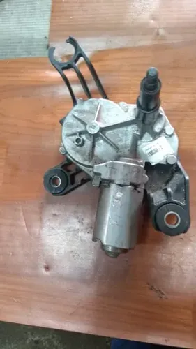 Motor limpador traseiro Agile Bosch.