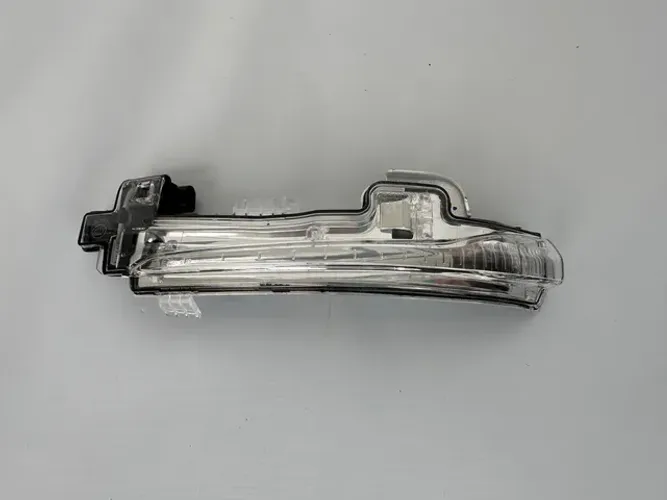 Pisca Retrovisor Esquerdo Volvo V60 S60 2024 2015 2016 2017
